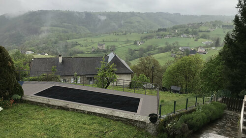 Vue sur la chataigneraie cantalienne.